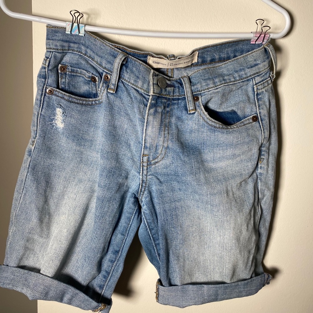 Second-hand denim shorts from gap.